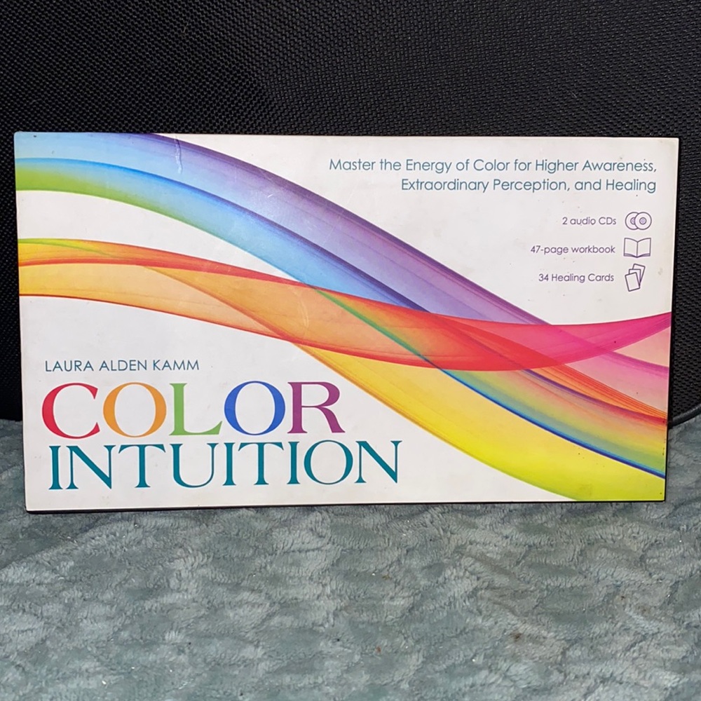 Color intuition- The complete kit for awakening the consciousness of color